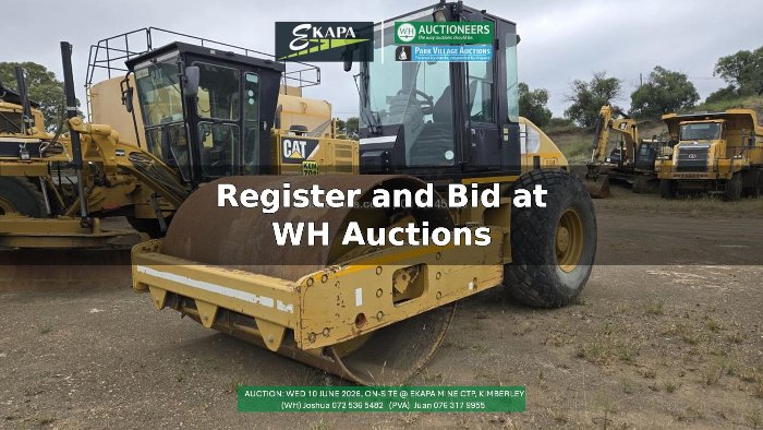 Caterpillar CS533E Smooth Drum Roller
